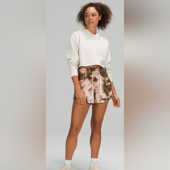 Lululemon - Picture 5 of 7